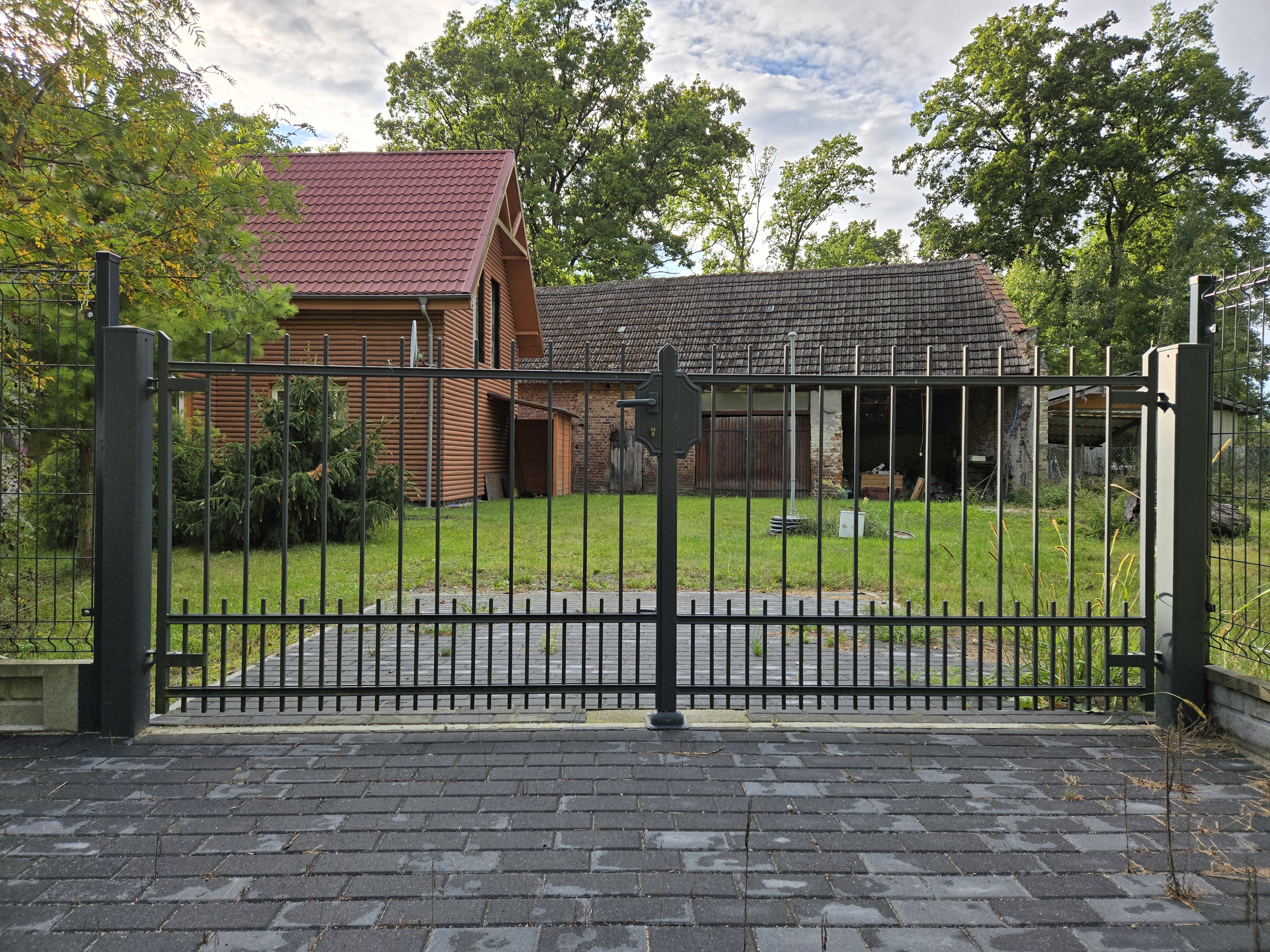 Moderne Zaunanlage 05 – Aluminium & Stahl, Modern – Maßanfertigung nach Maß
