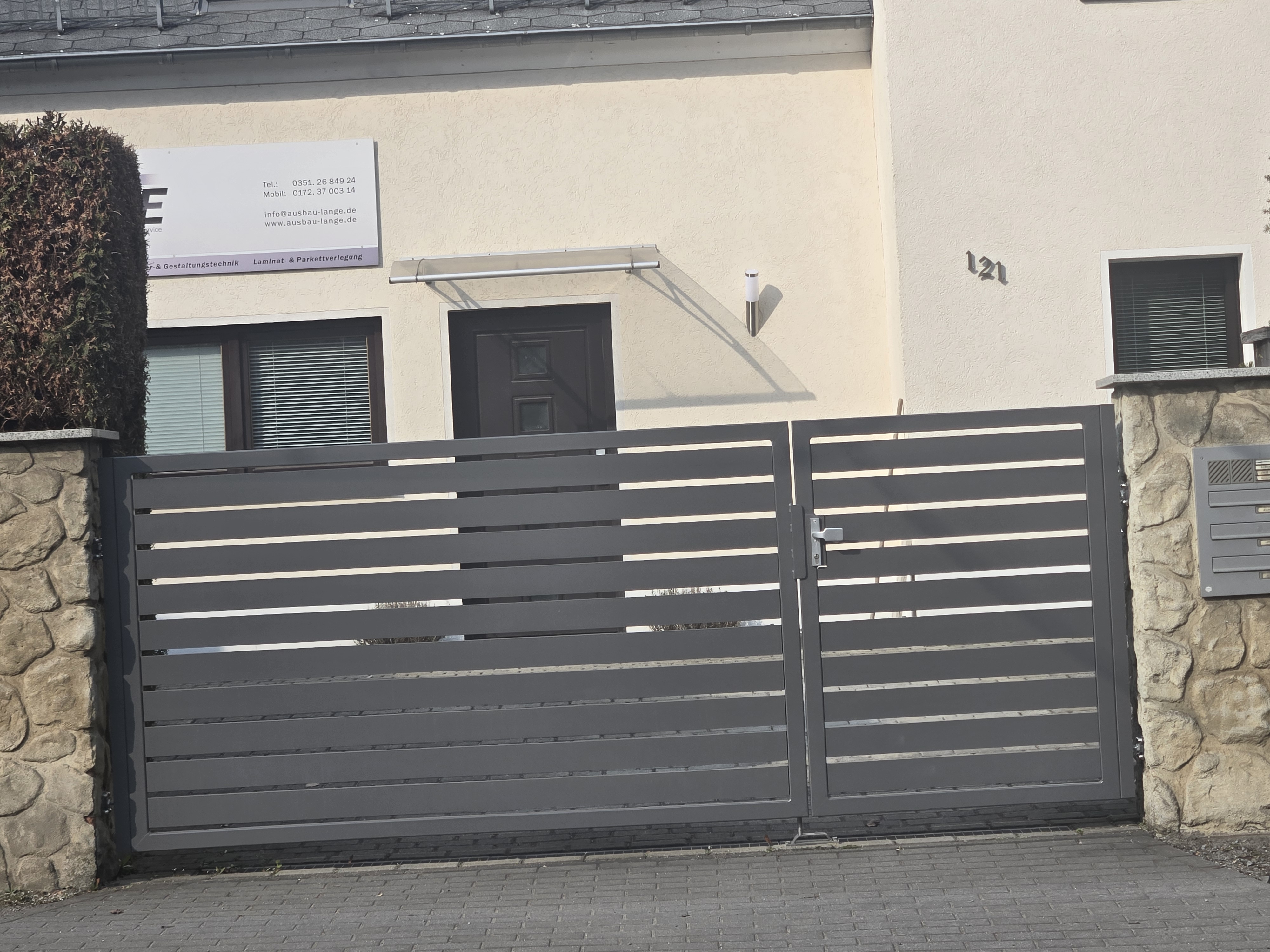Moderne Zaunanlage 26 – Aluminium & Stahl, Modern – Maßanfertigung nach Maß