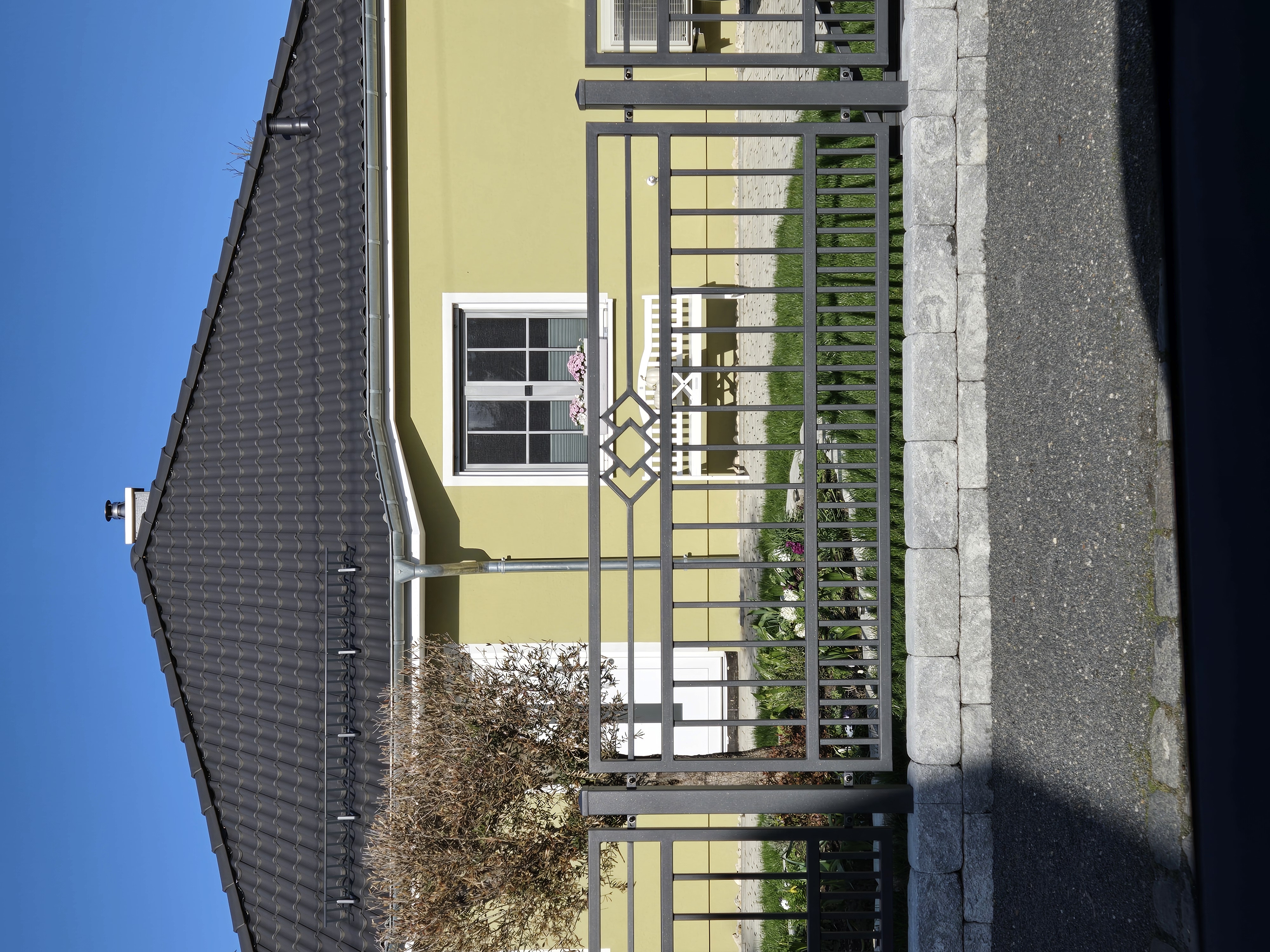 Moderne Zaunanlage 68 – Aluminium & Stahl, Modern – Maßanfertigung nach Maß