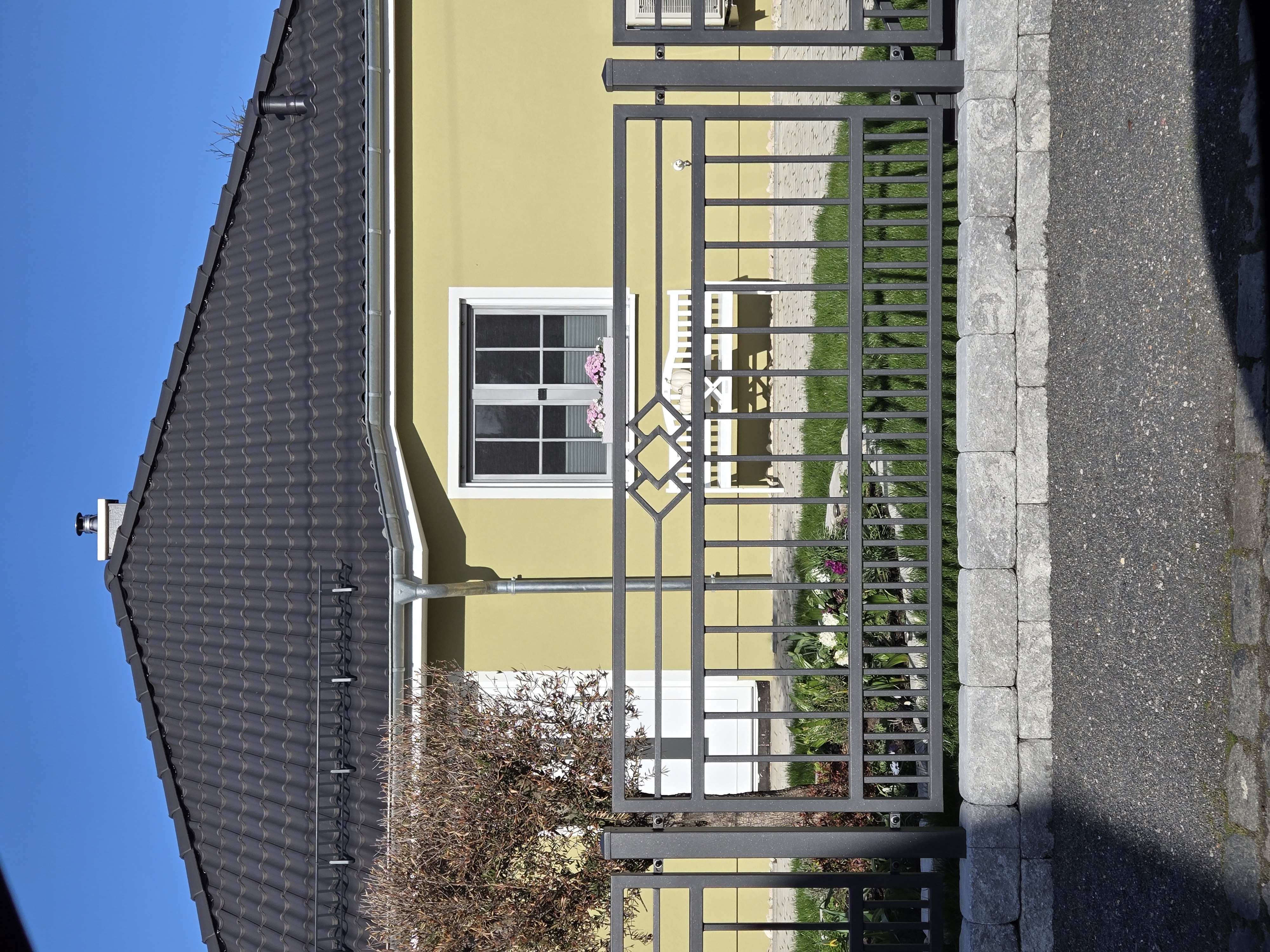 Moderne Zaunanlage 69 – Aluminium & Stahl, Modern – Maßanfertigung nach Maß
