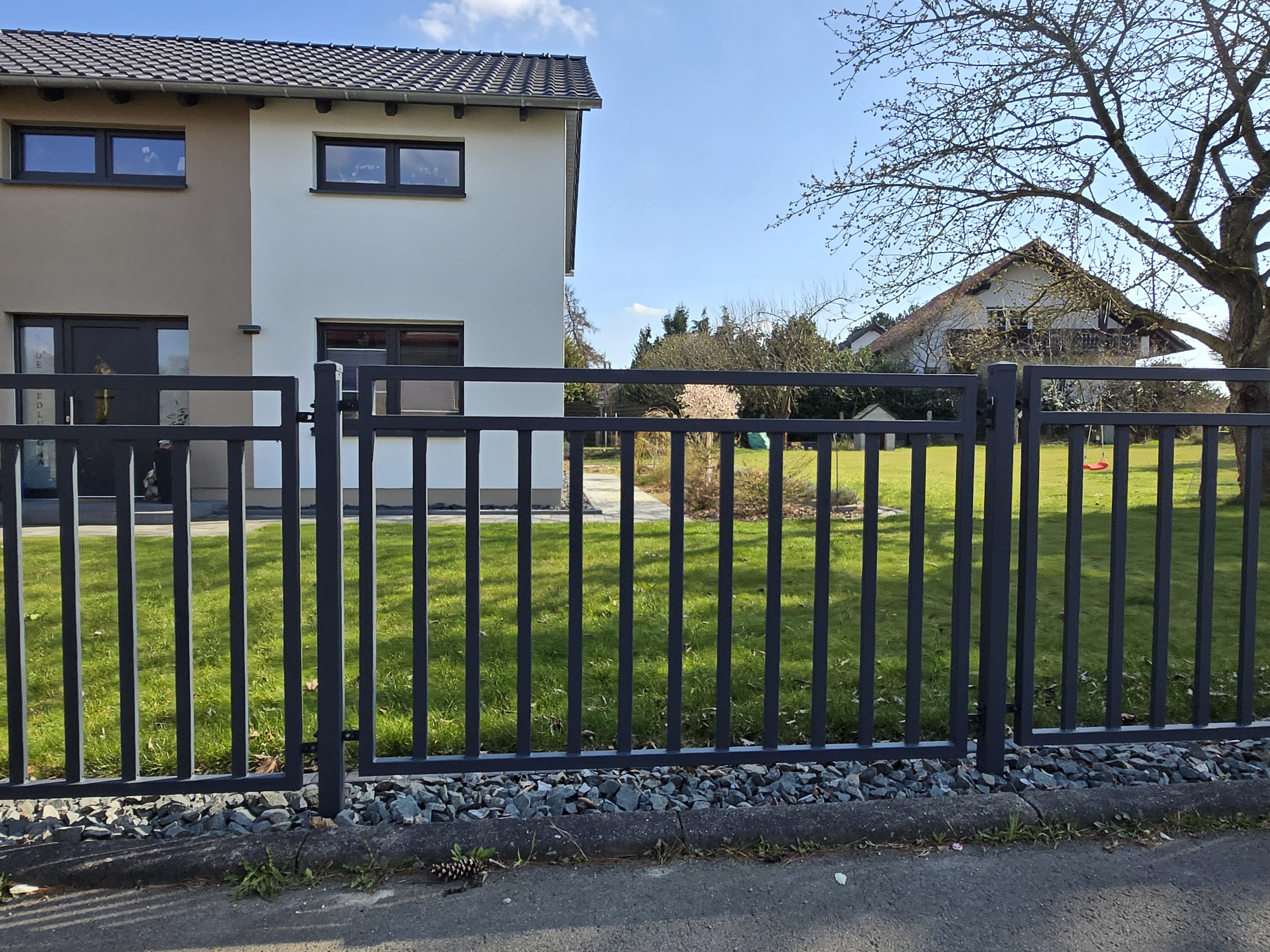 Moderne Zaunanlage 97 – Aluminium & Stahl, Modern – Maßanfertigung nach Maß